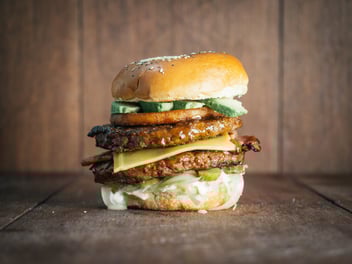 following-their-gut-instincts-consumers-wouldnt-trust-fast-food-chains-to-provide-clean-meat